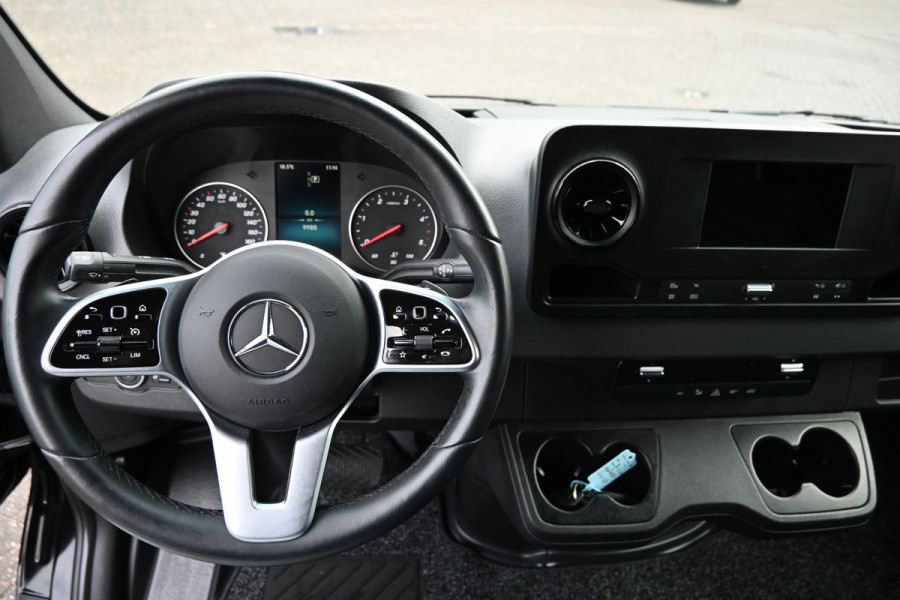 Mercedes-Benz Sprinter 317 CDI L3H2 RWD 3500 kg Trekhaak, LED, MBUX met camera en Parkeerpakket