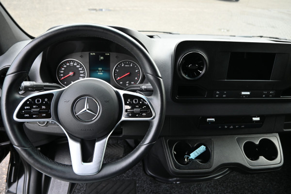 Mercedes-Benz Sprinter 317 CDI L3H2 RWD 3500 kg Trekhaak, LED, MBUX met camera en Parkeerpakket