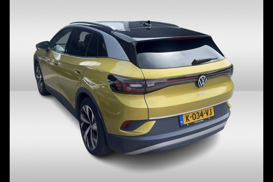 Volkswagen ID.4 Life 77 kWh / SOH 93,9% / Trekhaak / Camera / Apple CarPlay / DAB / 20'' / LED / Alcantara / Stoelverwarming / ACC