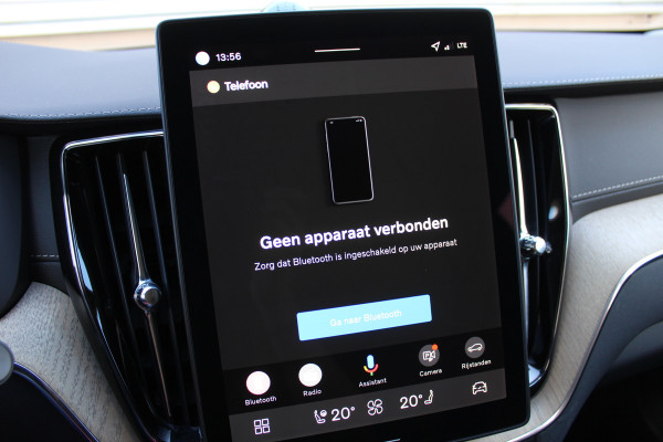 Volvo XC60 2.0 T8 Plug-in hybrid AWD Plus Dark | Facelift | Panoramadak | Massage | Bowers & Wilkins | Luchtvering