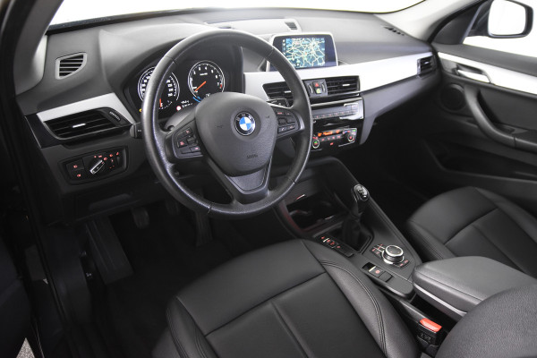 BMW X1 sDrive18i *1ste Eigenaar*Leer*Navigatie*Trekhaak*Carplay*