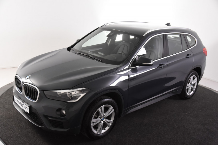 BMW X1 sDrive18i *1ste Eigenaar*Leer*Navigatie*Trekhaak*Carplay*