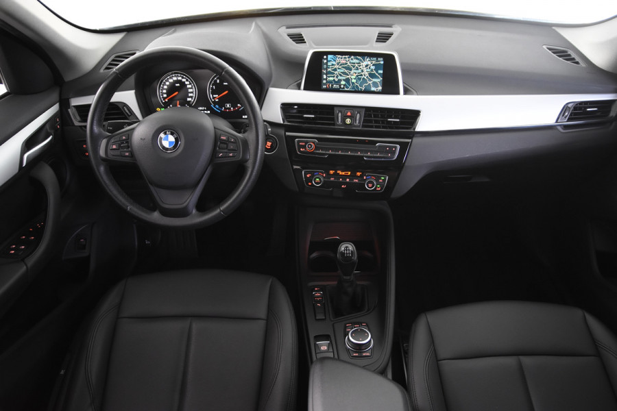 BMW X1 sDrive18i *1ste Eigenaar*Leer*Navigatie*Trekhaak*Carplay*