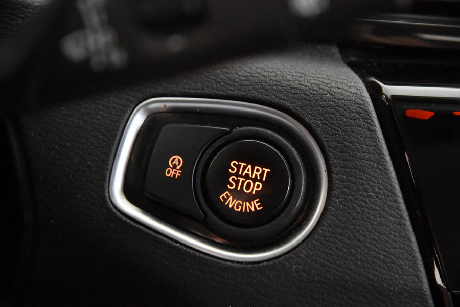 BMW X1 sDrive18i *1ste Eigenaar*Leer*Navigatie*Trekhaak*Carplay*