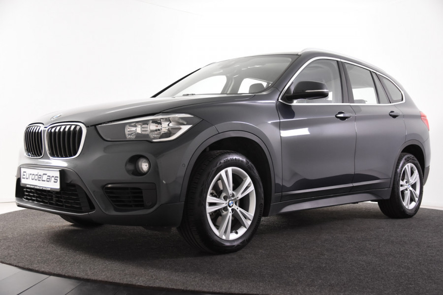 BMW X1 sDrive18i *1ste Eigenaar*Leer*Navigatie*Trekhaak*Carplay*