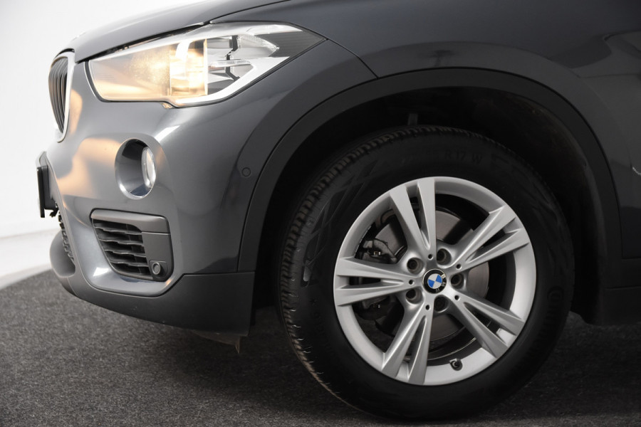BMW X1 sDrive18i *1ste Eigenaar*Leer*Navigatie*Trekhaak*Carplay*