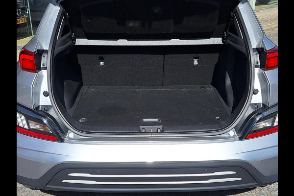 Hyundai Kona EV Comfort Smart 64 kWh | SOH: 97,3% | 3 Fase | Warmtepomp | Climate | Stoel-verwarming | Camera | CC |