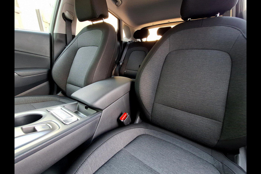 Hyundai Kona EV Comfort Smart 64 kWh | SOH: 97,3% | 3 Fase | Warmtepomp | Climate | Stoel-verwarming | Camera | CC |