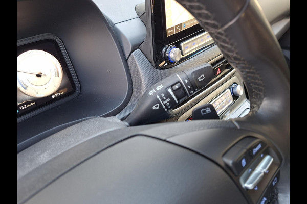 Hyundai Kona EV Comfort Smart 64 kWh | SOH: 97,3% | 3 Fase | Warmtepomp | Climate | Stoel-verwarming | Camera | CC |