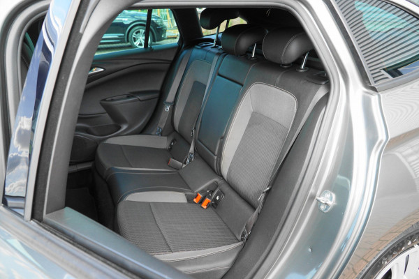 Opel Astra Sports Tourer 1.2 Elegance CAMERA TREKHAAK