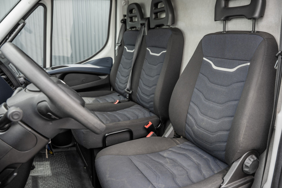 Iveco Daily 35S14V 2.3 L4H2 | Automaat | 3.5T Trekgewicht | Climate | Cruise | Euro 6