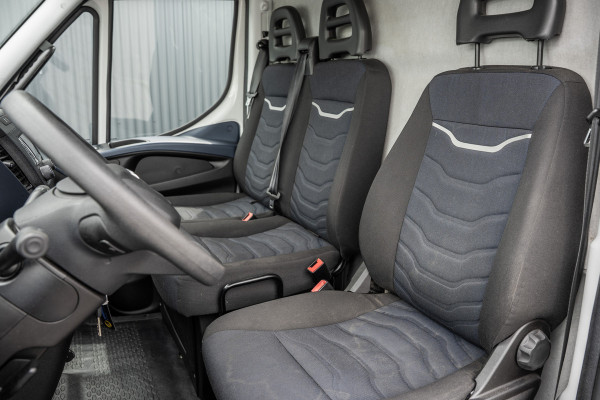 Iveco Daily 35S14V 2.3 L4H2 | Automaat | 3.5T Trekgewicht | Climate | Cruise | Euro 6