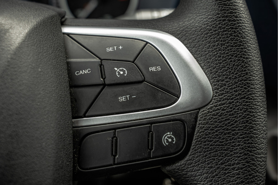 Iveco Daily 35S14V 2.3 L4H2 | Automaat | 3.5T Trekgewicht | Climate | Cruise | Euro 6