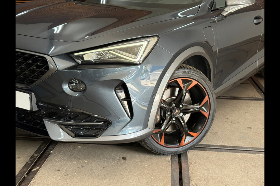 CUPRA Formentor 1.4 e-Hybrid VZ Perf. |245PK|19”|CUPRA SUPERSPORT | CARPLAY | MATRIX LED |WINTERPACK | KUIPSTOELEN | ASSISTPACK XL