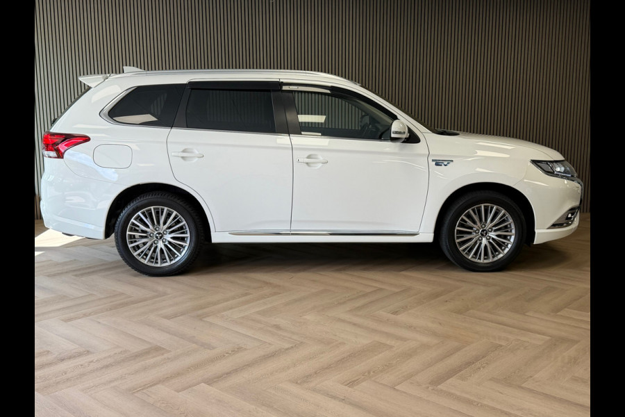 Mitsubishi Outlander 2.4 PHEV AUT. PLUG-IN CAMERA NAVIGATIE STOELVERWARMING PDC KEYLESS-GO CRUISE