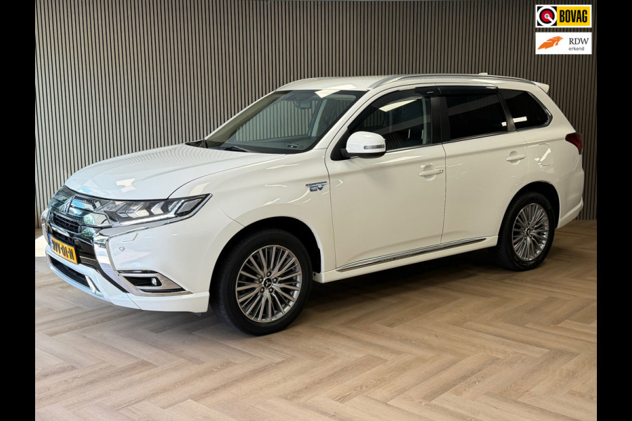 Mitsubishi Outlander 2.4 PHEV AUT. PLUG-IN CAMERA NAVIGATIE STOELVERWARMING PDC KEYLESS-GO CRUISE