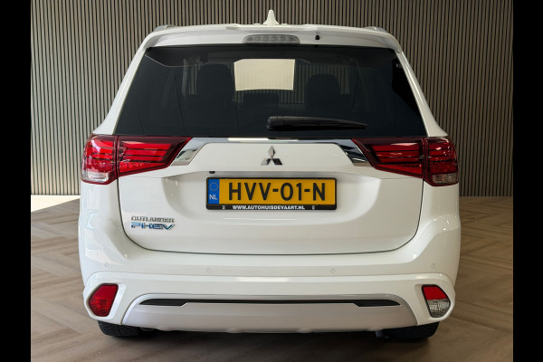 Mitsubishi Outlander 2.4 PHEV AUT. PLUG-IN CAMERA NAVIGATIE STOELVERWARMING PDC KEYLESS-GO CRUISE