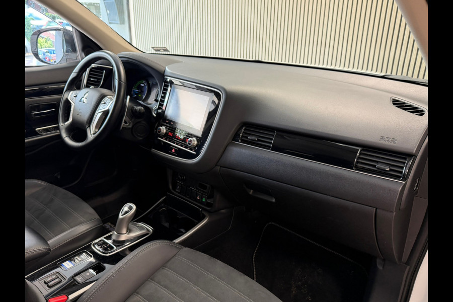 Mitsubishi Outlander 2.4 PHEV AUT. PLUG-IN CAMERA NAVIGATIE STOELVERWARMING PDC KEYLESS-GO CRUISE