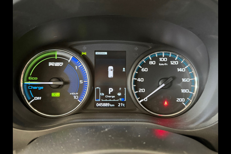 Mitsubishi Outlander 2.4 PHEV AUT. PLUG-IN CAMERA NAVIGATIE STOELVERWARMING PDC KEYLESS-GO CRUISE