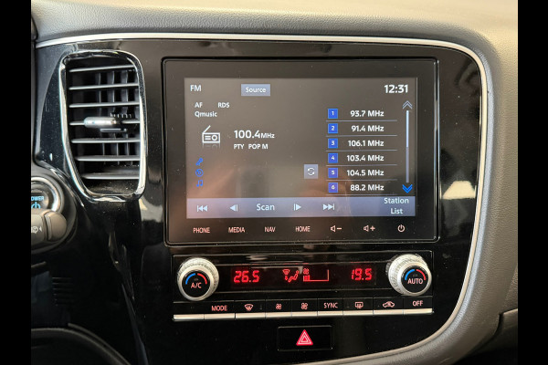 Mitsubishi Outlander 2.4 PHEV AUT. PLUG-IN CAMERA NAVIGATIE STOELVERWARMING PDC KEYLESS-GO CRUISE
