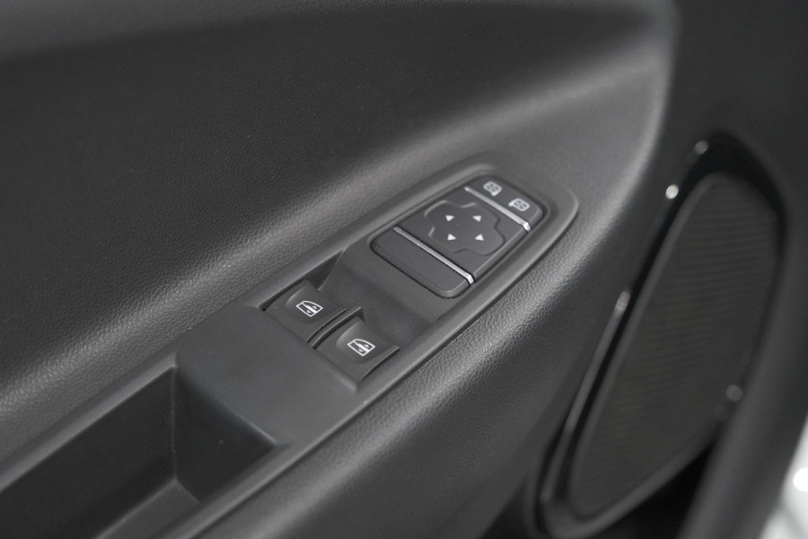 Renault ZOE R110 Life 50 | SOH 90,4% | Huuraccu | 3 fase laadfunctie | Apple Carplay | Cruise Control | Armsteun