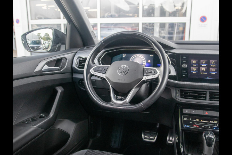 Volkswagen T-Cross 1.0 TSI R-Line l Automaat l R-Line l Achteruitrijcamera l Apple Car Play / Android auto l 18 Inch l Trekhaak
