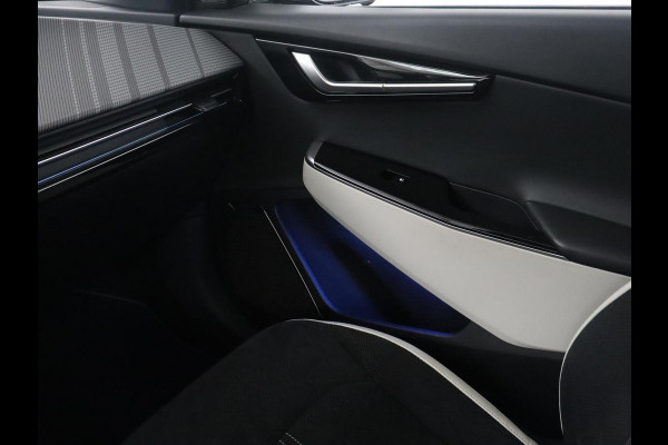 Kia EV6 GT-Line 77.4 kWh | SOH 95% | Trekhaak | Panoramadak | Head up | Adaptive cruise | 360 camera | Stoelventilatie | Stuur/stoel verwarming | Memory | Meridian Sound | Carplay |