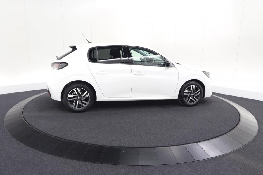 Peugeot 208 PureTech 75 Allure | Camera | Apple Carplay | Parkeersensoren | Climate Control