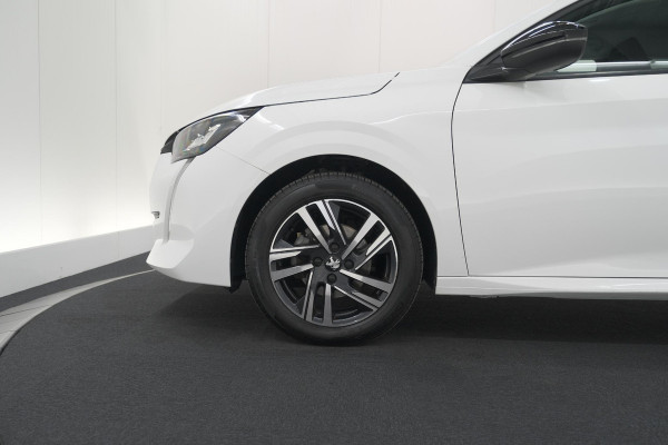 Peugeot 208 PureTech 75 Allure | Camera | Apple Carplay | Parkeersensoren | Climate Control