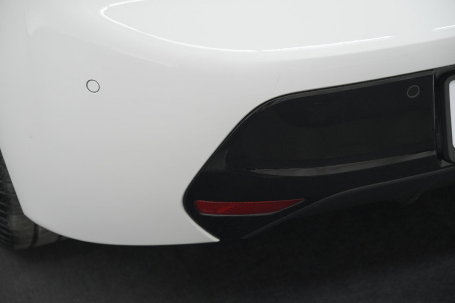 Peugeot 208 PureTech 75 Allure | Camera | Apple Carplay | Parkeersensoren | Climate Control