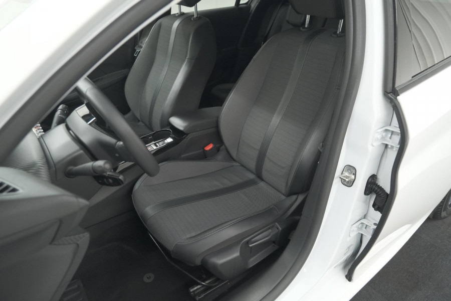 Peugeot 208 PureTech 75 Allure | Camera | Apple Carplay | Parkeersensoren | Climate Control