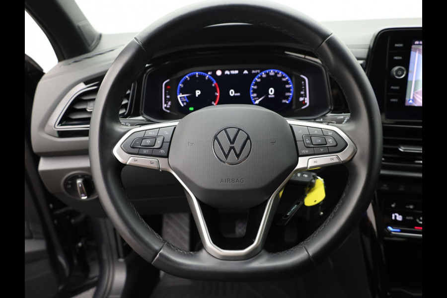 Volkswagen T-Roc 1.5 TSI Style | Trekhaak afnb. | Black Style | IQ light | Side Assist | Camera | Prijs Rijklaar !!