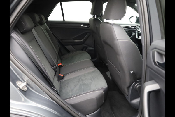 Volkswagen T-Roc 1.5 TSI Style | Trekhaak afnb. | Black Style | IQ light | Side Assist | Camera | Prijs Rijklaar !!