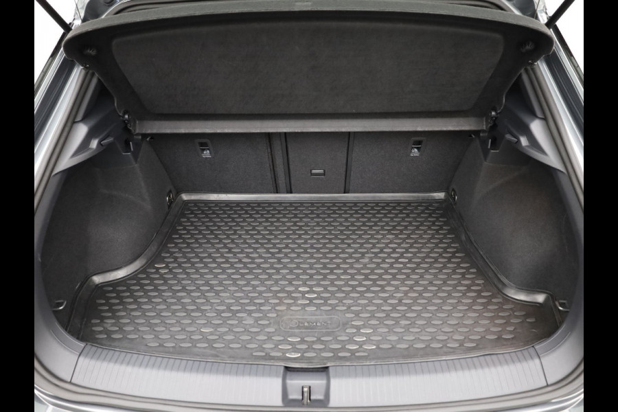 Volkswagen T-Roc 1.5 TSI Style | Trekhaak afnb. | Black Style | IQ light | Side Assist | Camera | Prijs Rijklaar !!