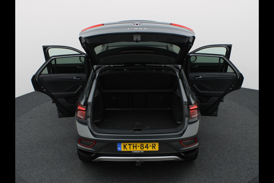 Volkswagen T-Roc 1.5 TSI Style | Trekhaak afnb. | Black Style | IQ light | Side Assist | Camera | Prijs Rijklaar !!