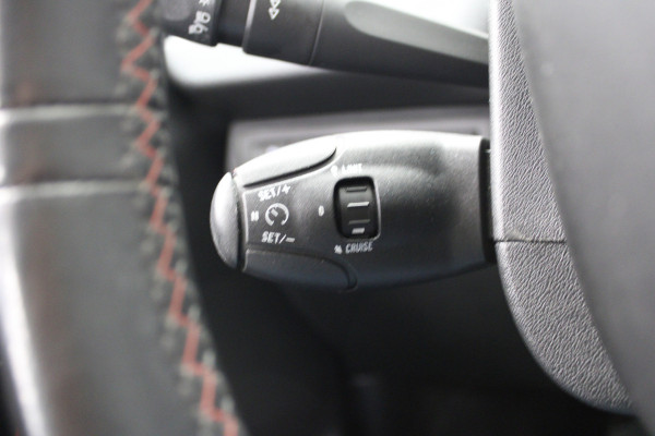 Peugeot 208 1.2 PureTech GT-Line