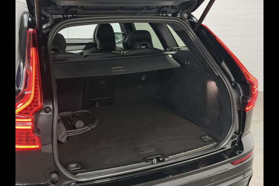 Volvo XC60 2.0 T8 Plug-in hybrid AWD Plus Dark Open dak | Adapt. cruise | Harman/Kardon | 360 camera | Stuur-/Stoelverwarming | Achterbank verwarmd