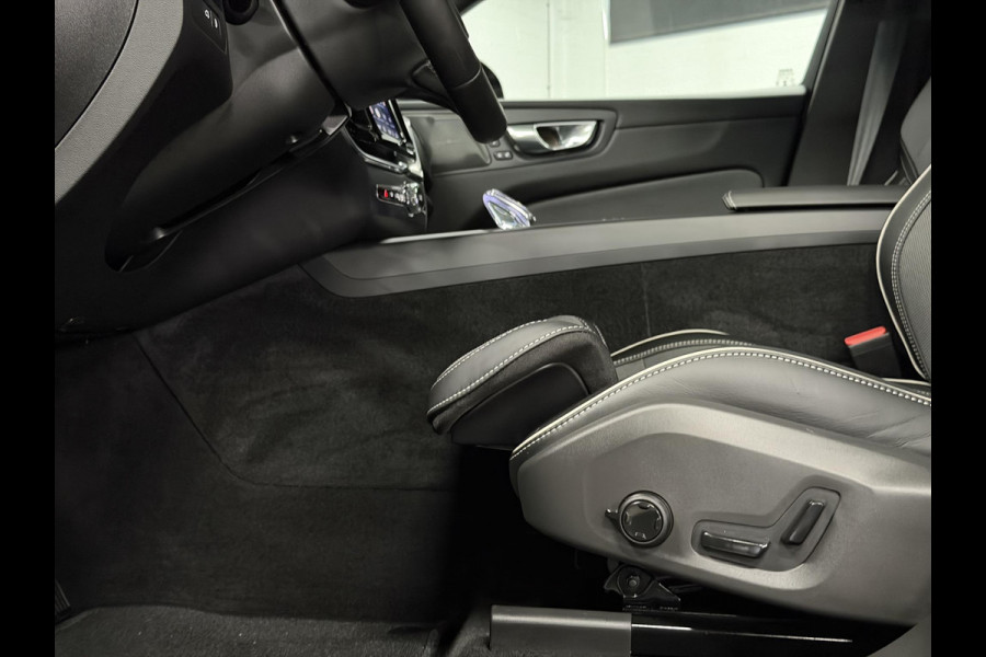 Volvo XC60 2.0 T8 Plug-in hybrid AWD Plus Dark Open dak | Adapt. cruise | Harman/Kardon | 360 camera | Stuur-/Stoelverwarming | Achterbank verwarmd