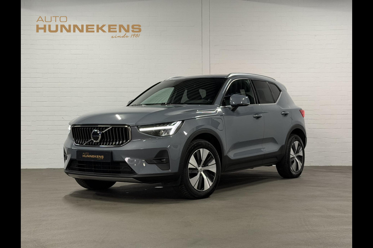 Volvo XC40 1.5 T4 Plug-in hybrid Plus Bright Adapt. cruise | Stuur-/Stoelverwarming | Harman/Kardon | Verwarmde voorruit | Achteruitrij camera | Bliss | Memory