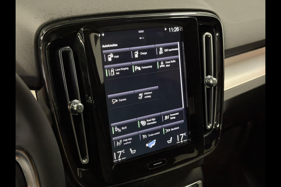 Volvo XC40 1.5 T4 Plug-in hybrid Plus Bright Adapt. cruise | Stuur-/Stoelverwarming | Harman/Kardon | Verwarmde voorruit | Achteruitrij camera | Bliss | Memory