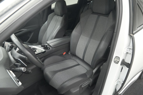Peugeot 3008 1.6 Plug-in HYbrid 225 Allure | Camera | Dodehoekdetectie | Navigatie | Apple Carplay