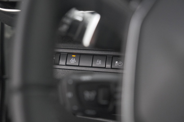 Peugeot 3008 1.6 Plug-in HYbrid 225 Allure | Camera | Dodehoekdetectie | Navigatie | Apple Carplay