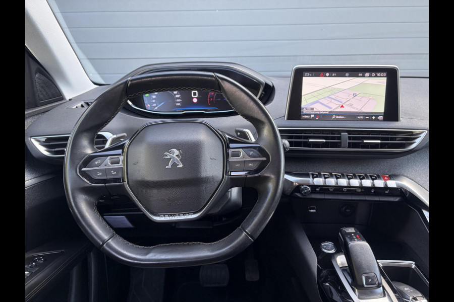 Peugeot 3008 1.2 PureTech Allure ✓1e Eigenaar✓D-riem vv 2024✓360° Camera✓Navi✓Trekhaak✓Carplay✓131pk✓Dealer Onderhouden✓Keyless✓Memory stoelen✓Halfleder✓Pdc V+A✓Stoelverw✓Dodehoeksensor✓17''Lm velgen✓N.A.P✓Apk tot 03-2027