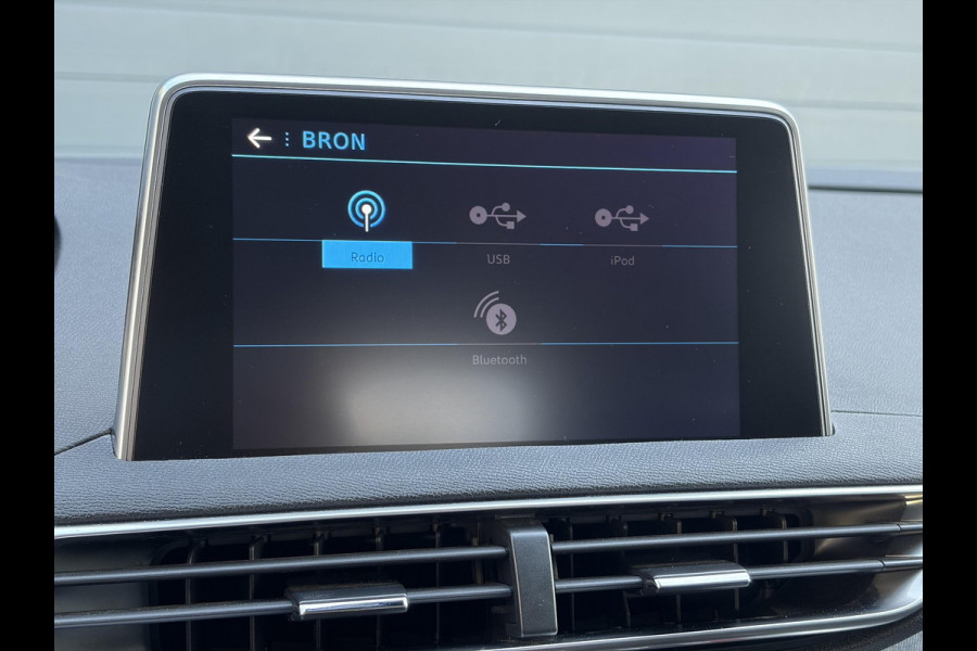 Peugeot 3008 1.2 PureTech Allure ✓1e Eigenaar✓D-riem vv 2024✓360° Camera✓Navi✓Trekhaak✓Carplay✓131pk✓Dealer Onderhouden✓Keyless✓Memory stoelen✓Halfleder✓Pdc V+A✓Stoelverw✓Dodehoeksensor✓17''Lm velgen✓N.A.P✓Apk tot 03-2027