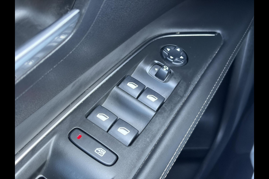 Peugeot 3008 1.2 PureTech Allure ✓1e Eigenaar✓D-riem vv 2024✓360° Camera✓Navi✓Trekhaak✓Carplay✓131pk✓Dealer Onderhouden✓Keyless✓Memory stoelen✓Halfleder✓Pdc V+A✓Stoelverw✓Dodehoeksensor✓17''Lm velgen✓N.A.P✓Apk tot 03-2027