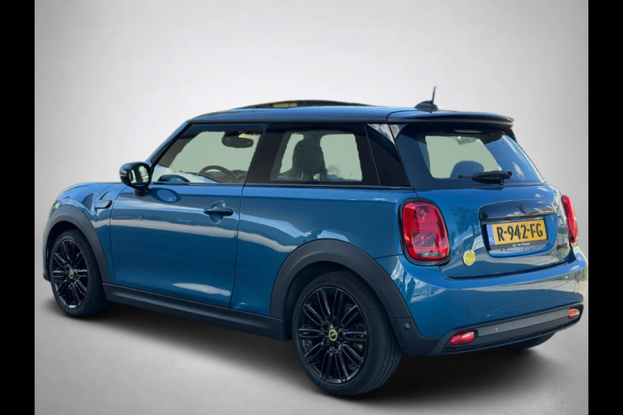 MINI Electric Camden Plus Edition 33 kWh(NL-auto, 1e Eig, Dealer OndH, Panorama, Harman/Kardon, Carplay, ParkeerSen, Navi Etc)