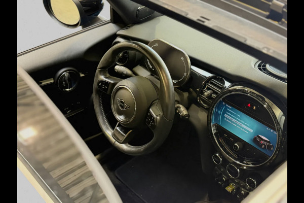 MINI Electric Camden Plus Edition 33 kWh(NL-auto, 1e Eig, Dealer OndH, Panorama, Harman/Kardon, Carplay, ParkeerSen, Navi Etc)