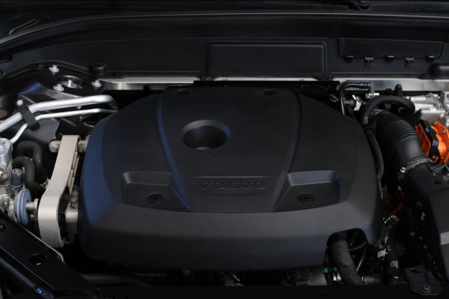 Volvo XC60 2.0 T8 Plug-in hybrid AWD Inscription *B&W*Pano*Massage*