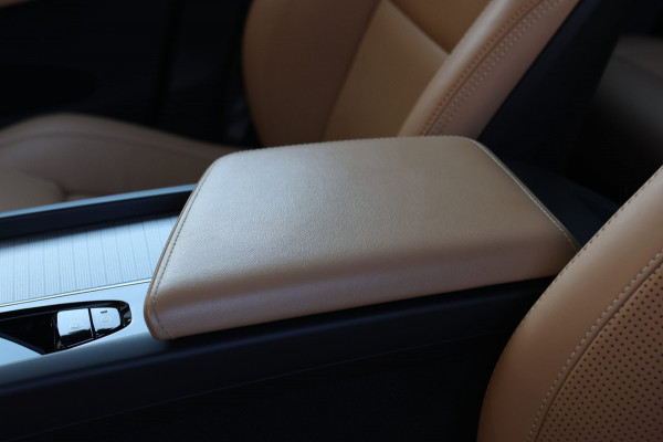 Volvo XC60 2.0 T8 Plug-in hybrid AWD Inscription *B&W*Pano*Massage*