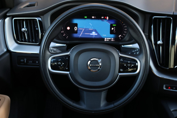 Volvo XC60 2.0 T8 Plug-in hybrid AWD Inscription *B&W*Pano*Massage*